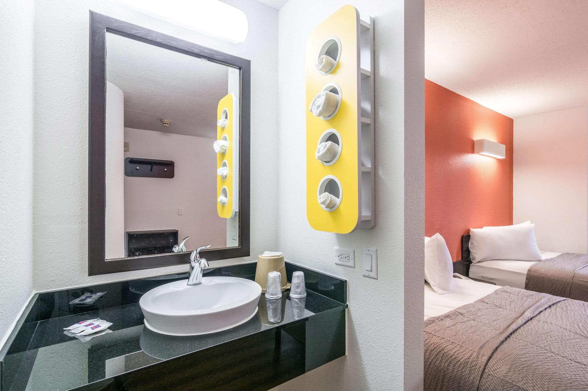 Motel 6-Harvey, Il Dış mekan fotoğraf